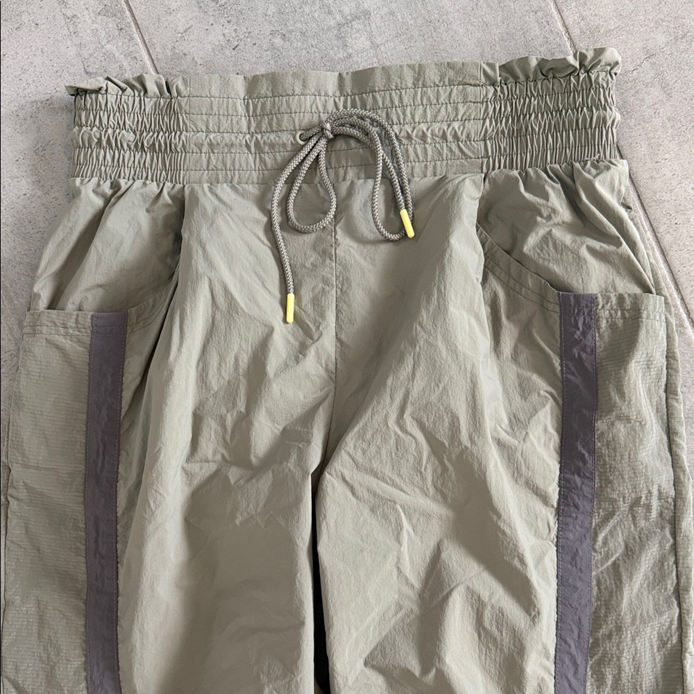 FP Movement by Free People Olive Green Pants with Gray Side Panels - Picture 4 of 8